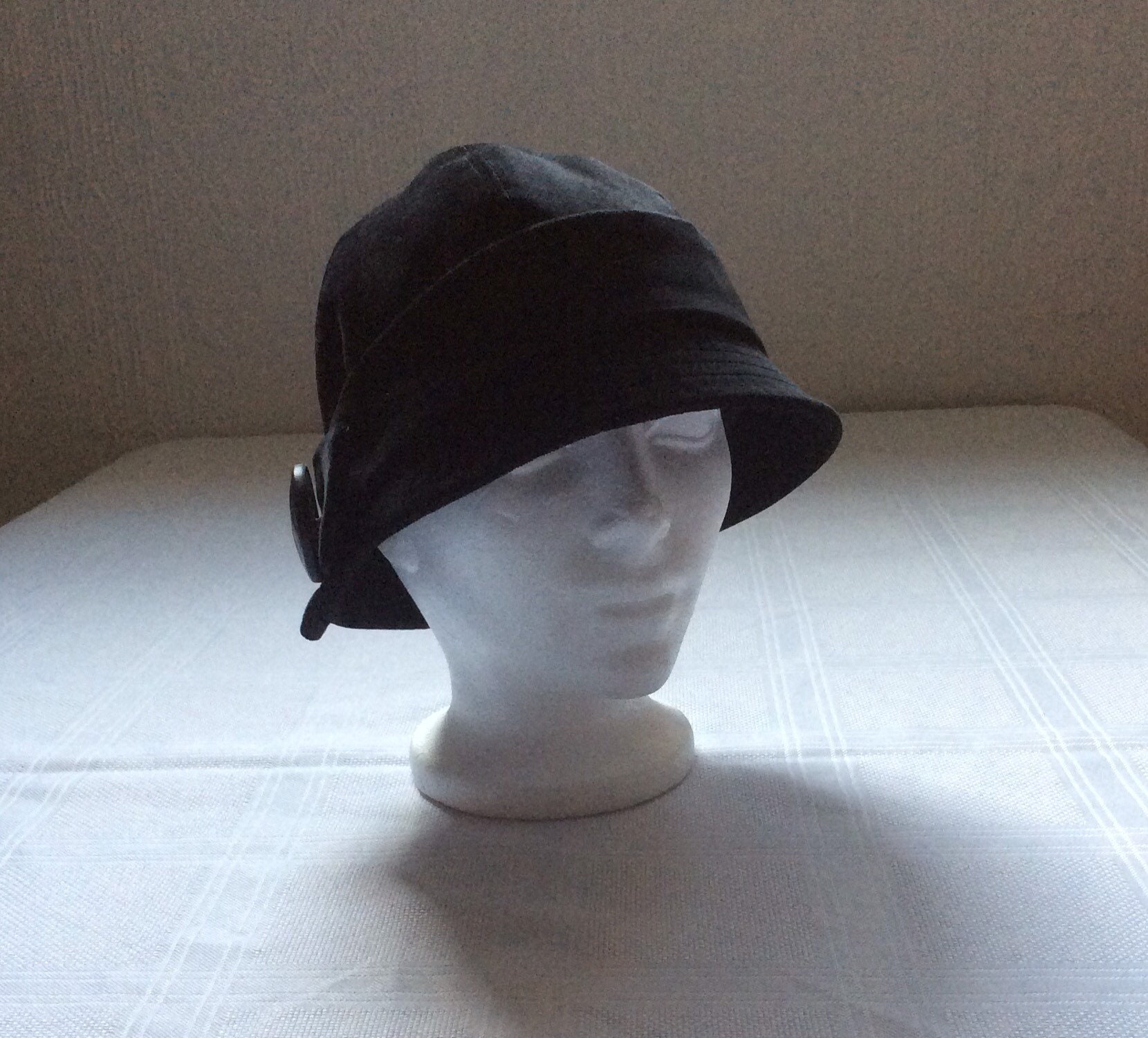 Early 2000 Burberry Black Velvet Cloche 