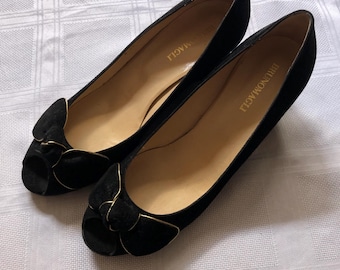 Very chic Bruno Magli black suede pumps wedges with gold trim and bow - size 40 EU or size 9.5 US