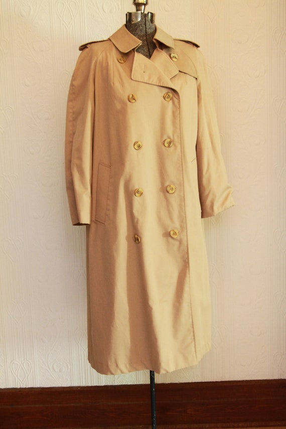 Classic 60's or early 70's Aquascutum trench coat