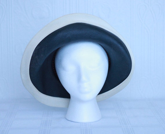 Mr John 60's navy and white straw hat - image 2