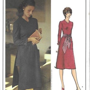 May include: A vintage sewing pattern for a dress with a V-neckline and long sleeves. The pattern is by Jean Patou and is for size 10. The pattern number is 2560.