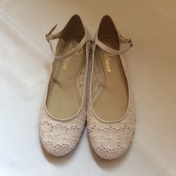 Delman white flats, only tried on, size 9.5 or 40