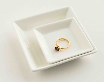 Minimal Square Porcelain Jewelry Dish | Jewelry Holder | Trinket Dish | Catchall Trinket Tray| Ceramic Ring Dish Holder | Ring Dish