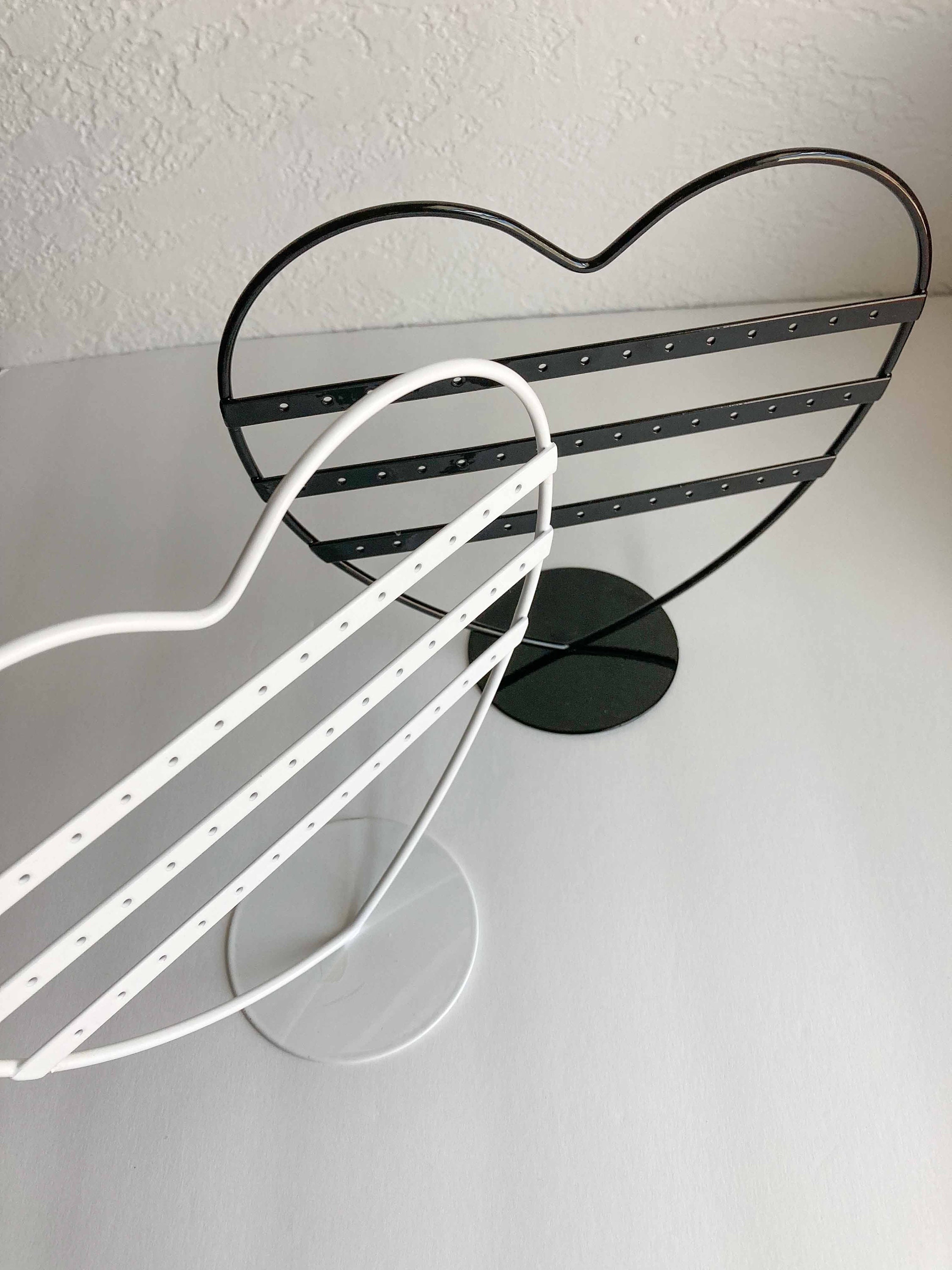 OkidsMall Supporto Per Orecchini A Cuore Rosa - Espositore Da Tavolo Con 30 Fori Per Orecchini - 15 X 18 Cm - 3