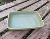 Vintage Haeger Avocado Green Rectangular Casserole Dish (No. 3832) Retro Bakeware