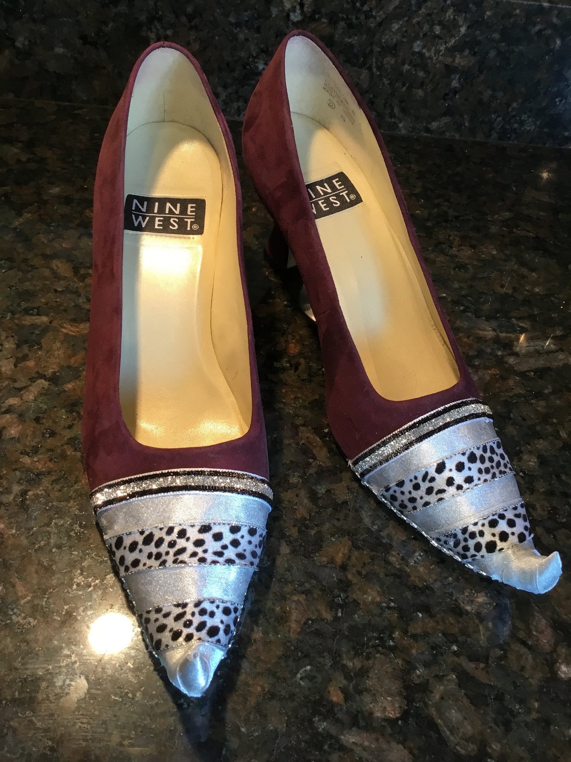 Ladies Size 7 7.5 Wine Suede Witch Shoes merlot by Nine West