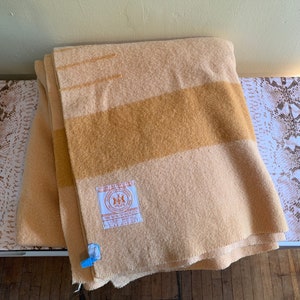 Hudson's Bay Gold 3.5 Point Wool Blanket