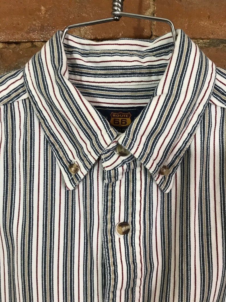 Short Sleeve Striped Button Up Shirt fits small
