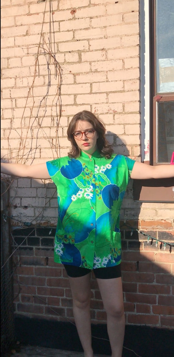 1960's Paradise Hawaii Vibrant Tunic Top