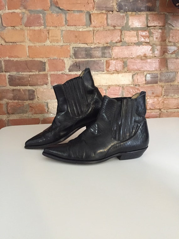 Alligator Embossed Black Patent Leather Beatle Boo