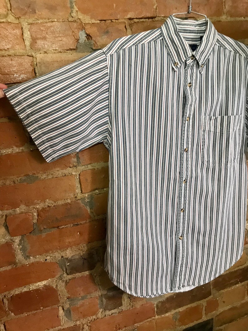 Short Sleeve Striped Button Up Shirt fits small