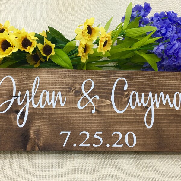 Save the Date Sign - Engagement Photo Prop Wedding Date Sign Rustic Wedding Sign Engagement Sign