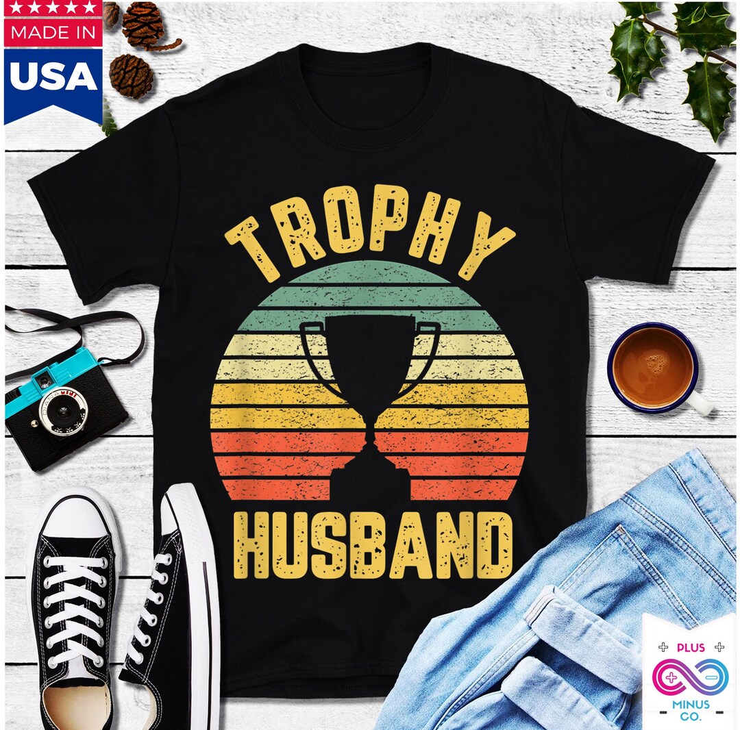 ALLNTRENDS Men's 'Trophy Husband' Funny T-Shirt - Cool Xmas & Family Gift Tee - View #7
