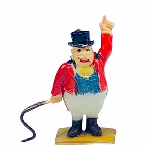 LOUIS MARX DISNEYKINS 1960s vintage walt disney tinykins miniature plastic figure toy collectible Dumbo circus elephant Ringmaster