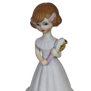Enesco Growing Up Girl porcelain birthday gift 5 years old fifth figurine deco