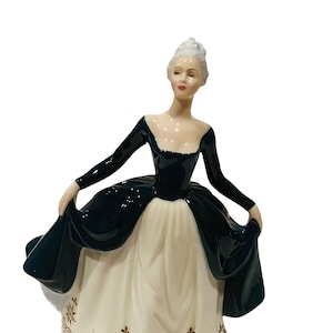Royal Doulton figurine vintage England sculpture retired limited edition porcelain statue 2709 Regal Lady victorian wig gold star turquoise