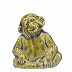WADE WHIMSIES MINIATURE figurine whimsy England made vintage animal mcm vtg decor collectible red rose tea golden monkey sitting ape chimp