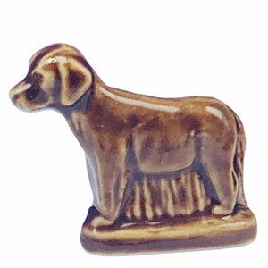 WADE WHIMSIES MINIATURE figurine whimsy England made vintage animal mcm vtg decor collectible red rose tea puppy dog brown retriever lab