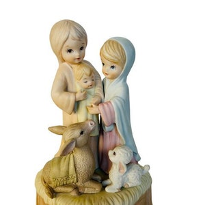 Lefton Music Box Oh Little Town Bethlehem figurine Christmas Nativity scene vtg