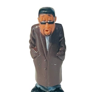 Homies Shop Toy Figure vinyl global lowrider Series 5 Smokey trenchcoat mijos og