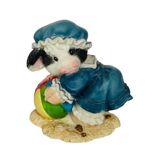Marys Moo Moos Cow Figurine Enesco Anthropomorphic vtg August Beach Me by Sea