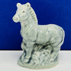 WADE WHIMSIES MINIATURE figurine whimsy England made uk vintage animal mcm vtg decor collectible Zebra horse gray silver