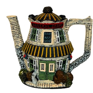 Hometown Teapot Cottage House Figurine Tea Pot Home Town General Store shop hat