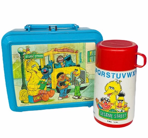 PLASTIC LUNCHBOX THERMOS Vintage 1989 Aladdin Collectible Lunch Box Retro  Vtg Sesame Street Bus Muppets Big Bird Grover Bert Ernie Henson 