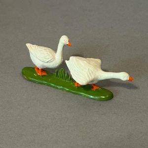 Vintage Plastic Farm Animal Britains Deetail 1982 Miniature Swan Ducks Geese