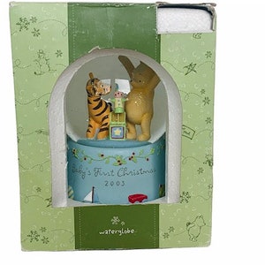WALT DISNEY SNOWGLOBE vintage snowdome water ball figurine vtg Winnie The Pooh Piglet Christopher Robin Tigger Music box Merry Christmas