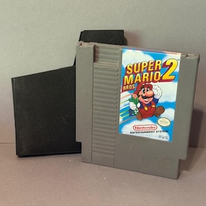 Vintage Nintendo Video Game NES Cartridge Japan 1985 Super Mario 2 Two Case