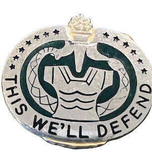 Military Pin vtg button insignia medal award pinback vintage army navy air force marines memorabilia This we&#39;ll defend drill instructor