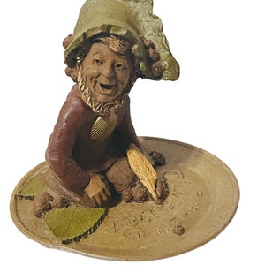 Tom Clark figurine gnome signed sculpture Cairn coin dwarf 1984 Anaheim 16 plate