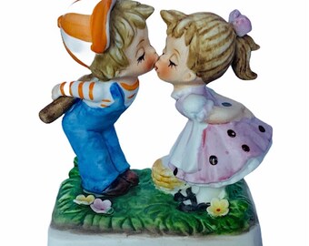 PORCELAIN FIGURINE VINTAGE collectible art decor gift sculpture ceramic art deco victorian mcm mid century Korea baseball first kiss