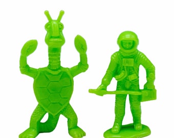 TIM-MEE FIGURES 1970s vintage Timmee space toys galaxy laser team tim mee miniature plastic mixed lot Green turtle astronaut alien
