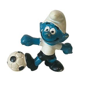 Smurfs vtg toy figure Peyo Schleich Bully Germany 1978 Soccer 20068 pele ball
