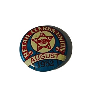 Retail Clerk Trade Union Pin Button Pinback Bastian Bros vtg 1952 August antique
