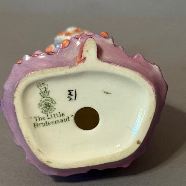 ヴィンテージ リトル ブライズメイド ロイヤル ドルトン フィギュア