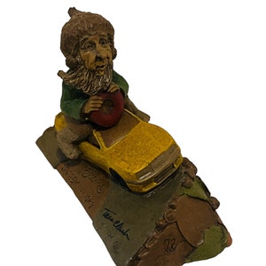 Tom Clark figurine gnome elf SIGNED Cairn sculpture Speedy race car 1989 yellow