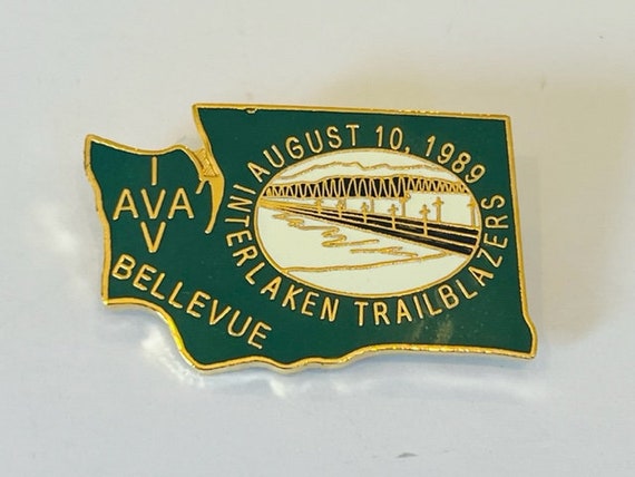 Pinback Button Vtg Pin advertising AVA Bellevue I… - image 2