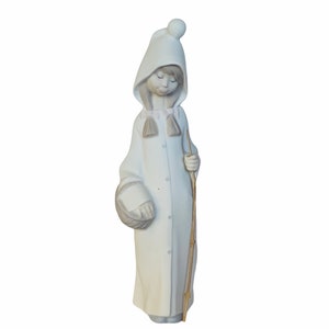 LLADRO NAO STATUE spain daisa sculpture figurine porcelain vintage vtg decor gift Spanish art Shepherd Girl staff basket