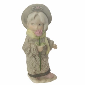 PRETTY AS A PICTURE Enesco porcelain figurine artist Kim Anderson art vintage sculpture collectible girl hat flower rose