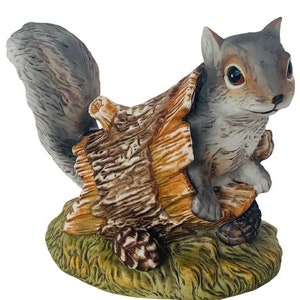 Eichhörnchen Figur Homco Meisterwerk Porzellan Home Interior Geschenk antike anthropomorphe Chipmunk Lächeln VTG Bisque Keramik Baby 1986