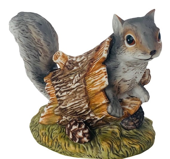 ヴィンテージ　イタリア　リスの陶器のランプ ヴィンテージ セラミック DDR ナイトライト リス、ヴィンテージ 磁器