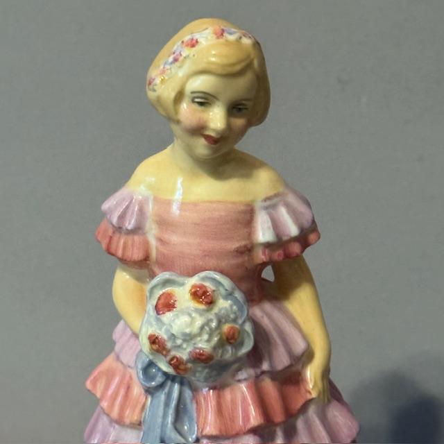 ヴィンテージ リトル ブライズメイド ロイヤル ドルトン フィギュア