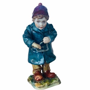 CAPODIMONTE PORCELAIN FIGURINE  Gricci Fabris antique floral original Italy sculpture statue decor Italian vintage Triangle caroler boy