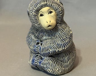 VINTAGE ARTESANIA RINCONADA Hand Made in Uruguay Ceramic Bull