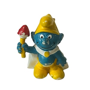 Smurfs Vintage 1980s miniature action figure toy collectible vtg mcm Peyo Schleich Germany King crown robe mushroom yellow