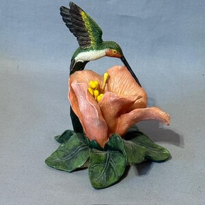 Vintage Ganz Hummingbird Sculpture Figurine Humming Bird Flower Cheektowaga Gift