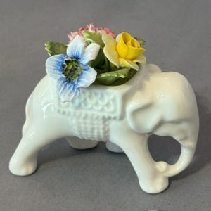 Capodimonte elephant - Etsy 日本